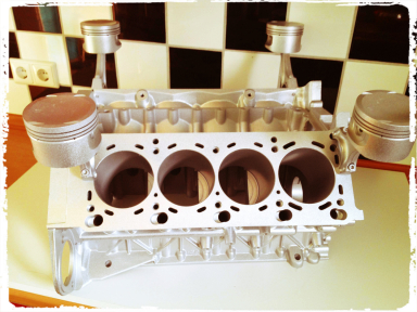 Motortisch, Motor Tisch, Designmöbel, V8 Motortisch, V6 Motortisch, V12